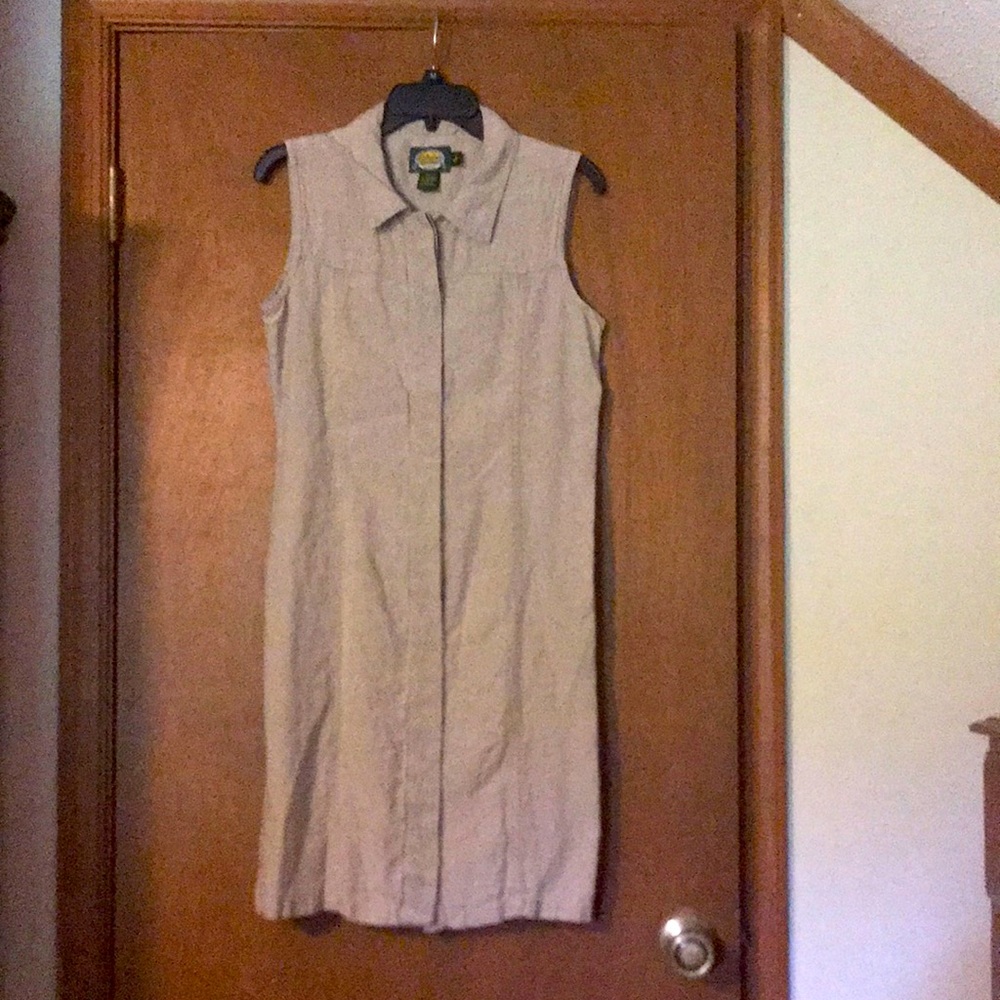 Linen sleeveless dress with floral embroidery